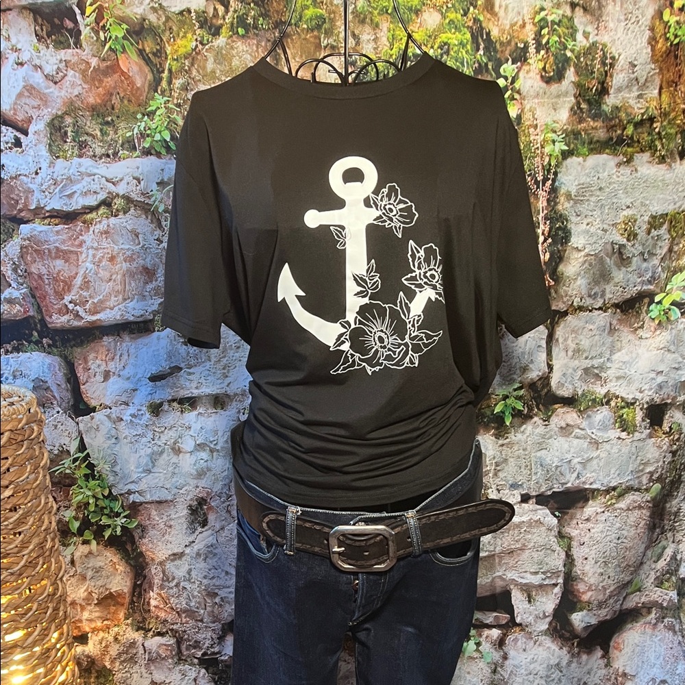 👚 American Trad Anchor Graphic T — Black/White — Sz L/XL (approximate) / J